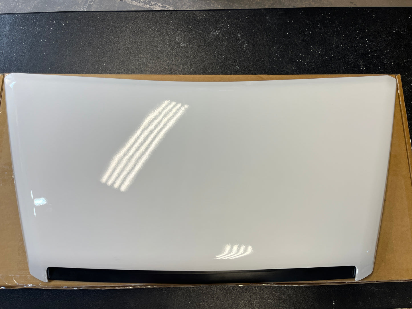 Toyota Tundra Hood Scoop - Super White 040 Blemish - 2014-2021